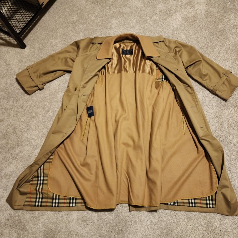 Men’s Vintage Burberry Trench Coat 42R Wool Liner